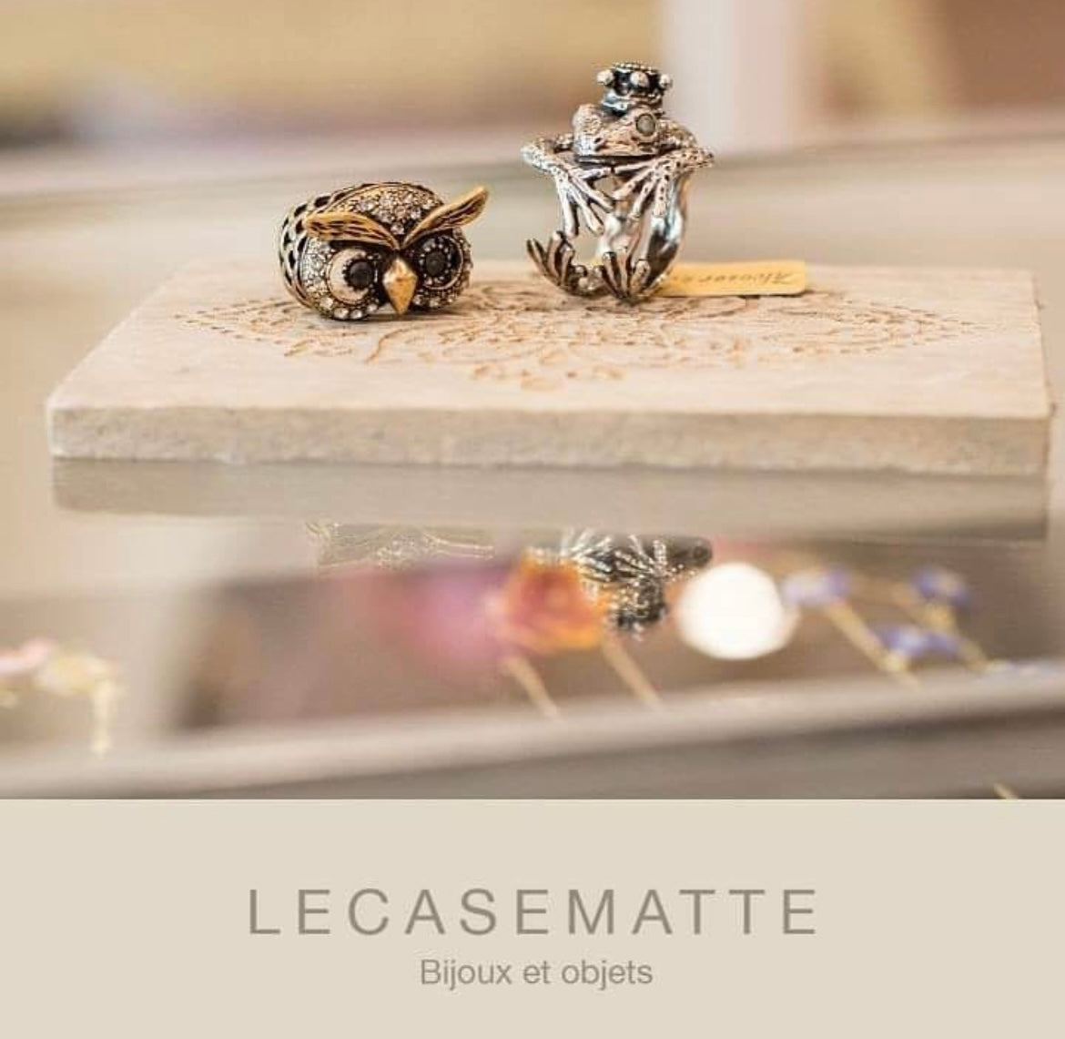 Anello Principe Ranocchio - Anello in Ottone Dorato con Radice di Smeraldo e Granato (Codice: AN PR 01)