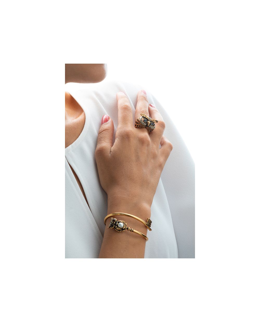 Anello Gufo con Occhi di Zaffiro - Gioiello Artigianale in Ottone Dorato (Codice: AN GFO 02)