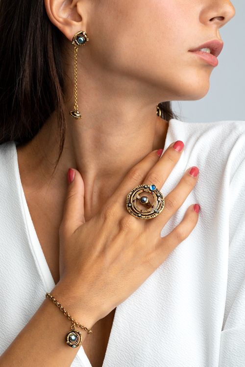 Anello Planetario - Anello con Cerchi Concentrici in Ottone Dorato e Perla Grigia (Codice: AN PL 01)