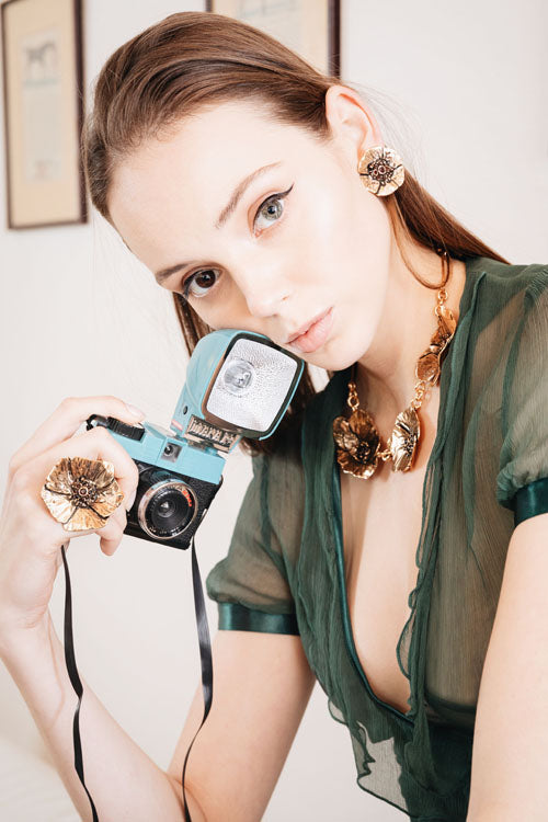 Anello Papavero - Anello in Ottone Placcato Oro con Granato (Codice: AN P 01)